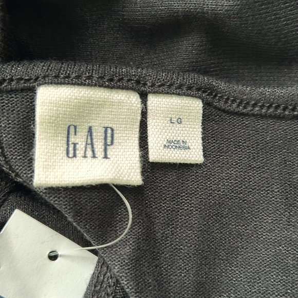 Cut Out Back Knit Top - Picture 6 of 8